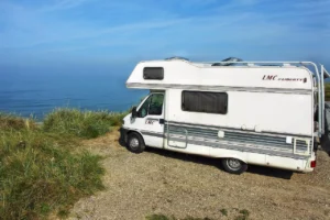 Staying-in-an-Escape-in-A-Frame-Camper-Rental (1)